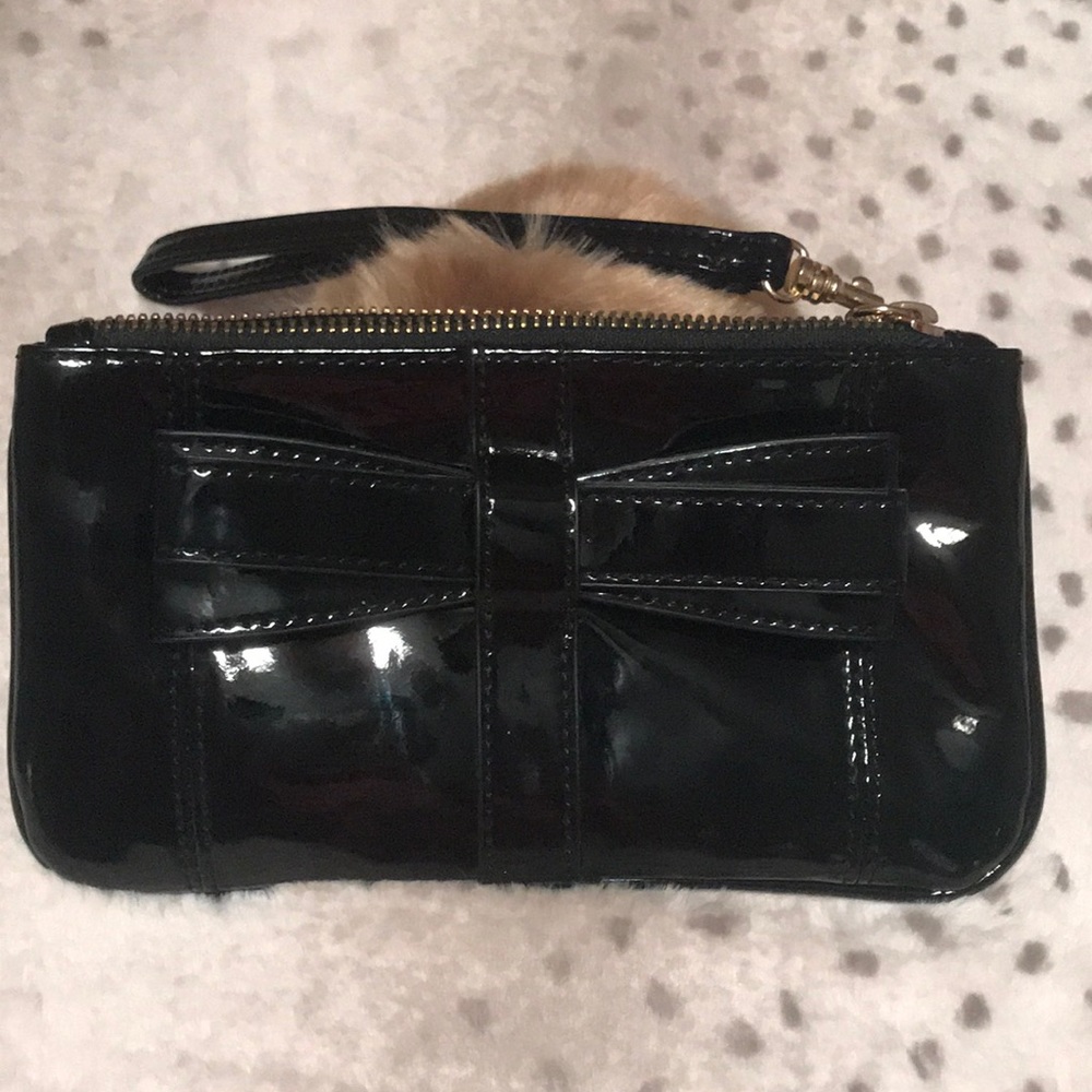 Black Express Wristlet